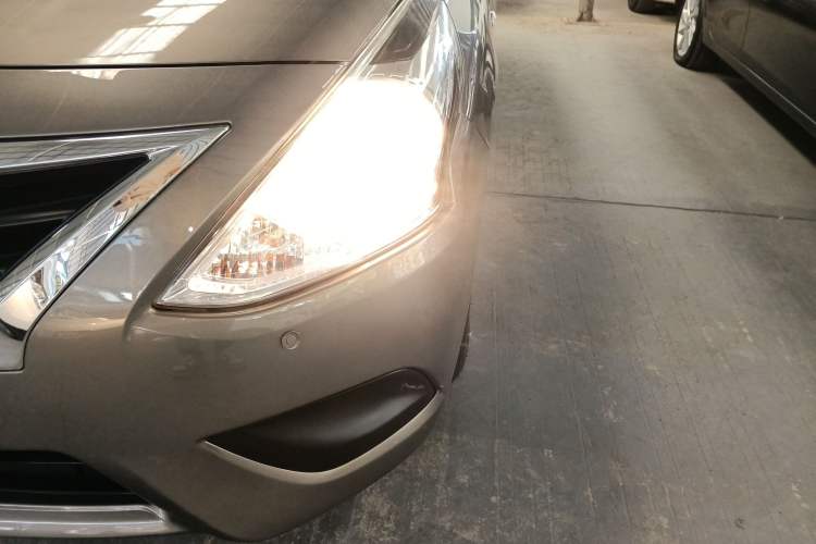 Used Nissan Sunny 2015 1.5XE CVT Comfort Edition Left Front Headlight