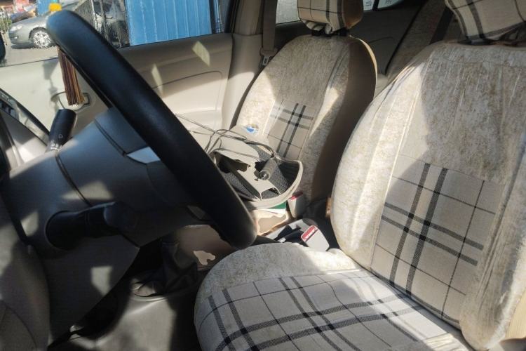 Used Nissan Sunny 2015 1.5XE Manual Elite Edition Left Front Seat