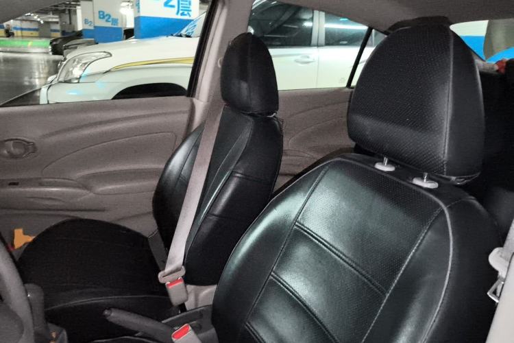 Used Nissan Sunny 2015 1.5XE Manual Master Edition Left Front Seat