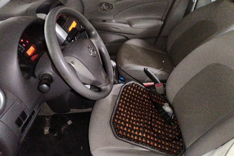 Used Nissan Sunny 2015 1.5XE Manual Comfort Edition Left Front Seat