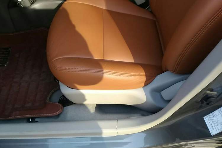 Used Nissan Sunny 2015 1.5XE CVT Comfort Edition Left Front Seat