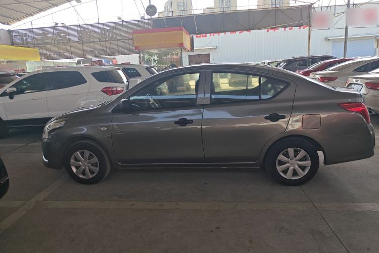 Used Nissan Sunny 2015 1.5XE Manual Comfort Edition Left Side