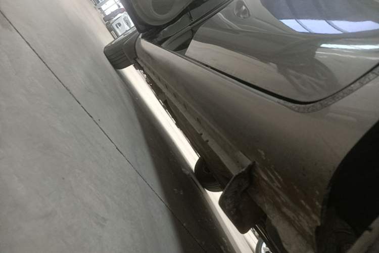 Used Nissan Sunny 2015 1.5XE CVT Comfort Edition Left Side Sill