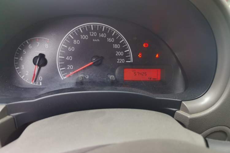 Used Nissan Sunny 2015 1.5XE Manual Comfort Edition Odometer Close Up