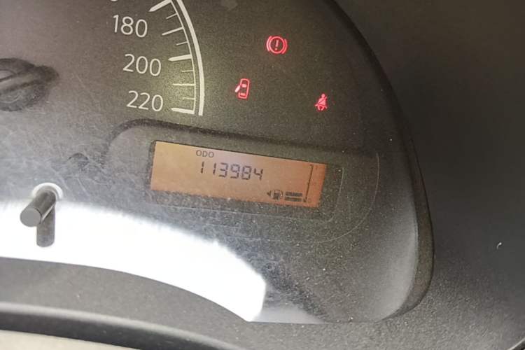Used Nissan Sunny 2015 1.5XE Manual Comfort Edition Odometer Close Up