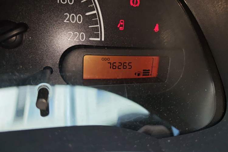 Used Nissan Sunny 2015 1.5XE Manual Comfort Edition Odometer Close Up