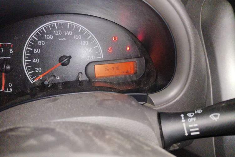 Used Nissan Sunny 2015 1.5XE Manual Comfort Edition Odometer Close Up