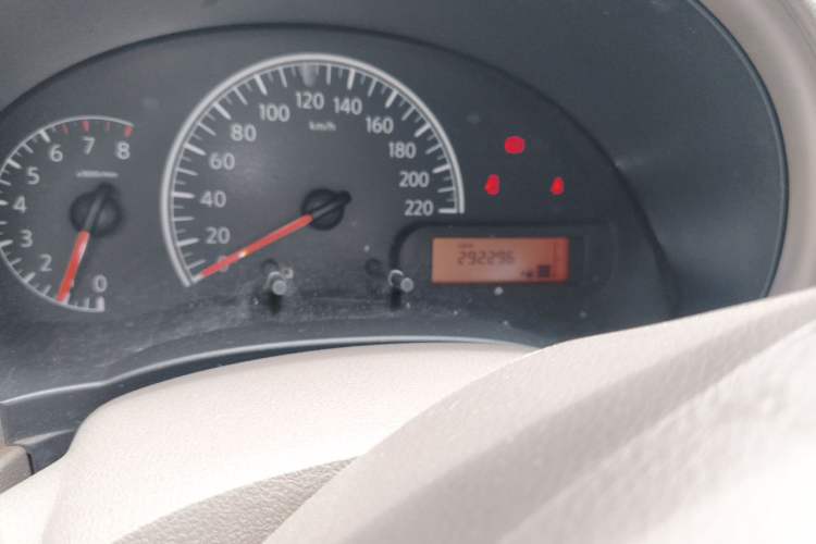 Used Nissan Sunny 2015 1.5XE Manual Comfort Edition Odometer Close Up