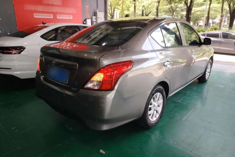 Used Nissan Sunny 2015 1.5XE CVT Elite Edition Rear Right 45 Deg