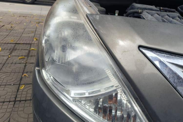Used Nissan Sunny 2015 1.5XE CVT Comfort Edition Right Front Headlight