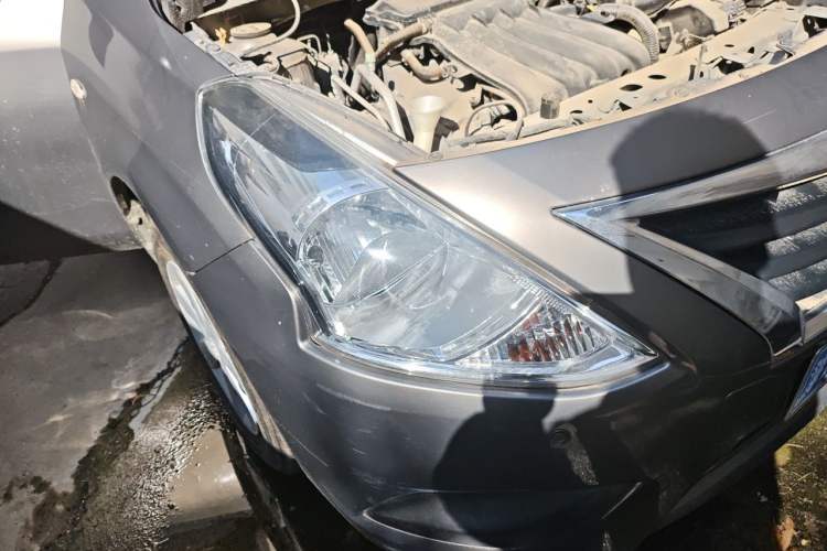 Used Nissan Sunny 2015 1.5XE CVT Comfort Edition Right Front Headlight