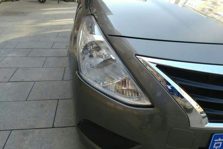 Used Nissan Sunny 2015 1.5XE CVT Comfort Edition Right Front Headlight