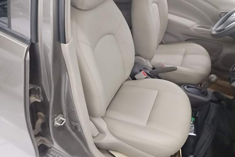 Used Nissan Sunny 2015 1.5XE CVT Comfort Edition Right Front Seat