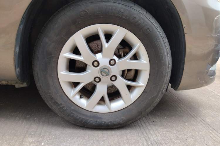 Used Nissan Sunny 2015 1.5XE CVT Comfort Edition Right Front Wheel Hub