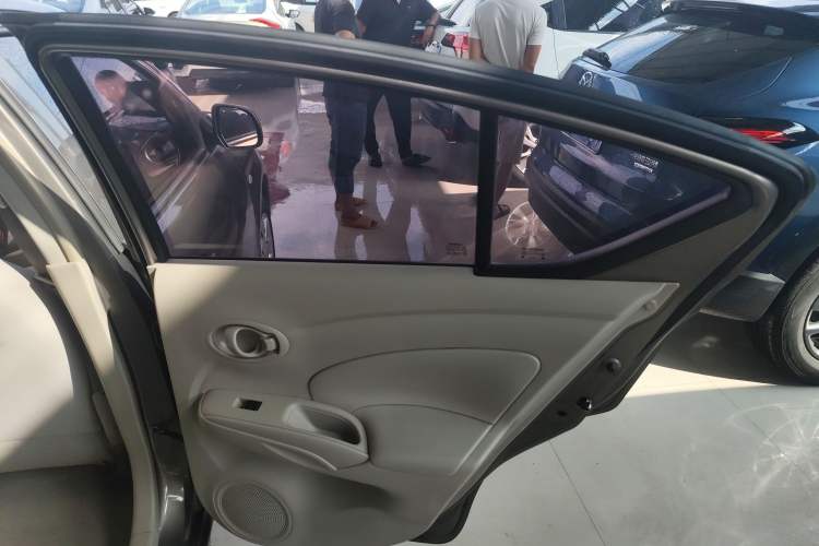 Used Nissan Sunny 2015 1.5XE CVT Comfort Edition Right Rear Door Interior
