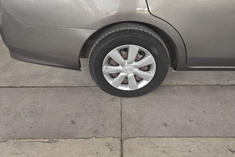 Used Nissan Sunny 2015 1.5XE Manual Comfort Edition Right Rear Wheel Hub