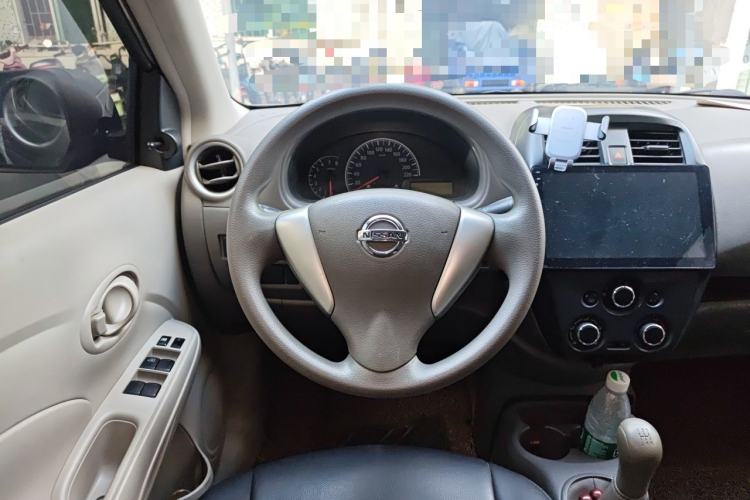 Used Nissan Sunny 2015 1.5XE Manual Comfort Edition Steering Wheel
