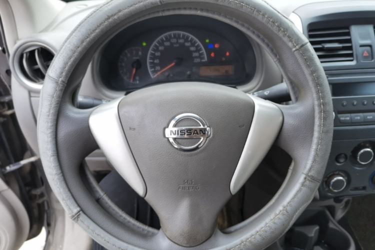 Used Nissan Sunny 2015 1.5XE Manual Comfort Edition Steering Wheel
