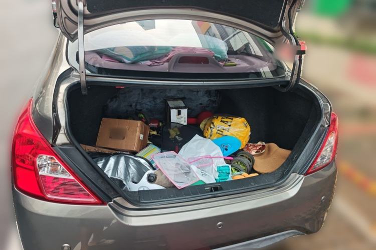 Used Nissan Sunny 2015 1.5XE CVT Elite Edition Trunk