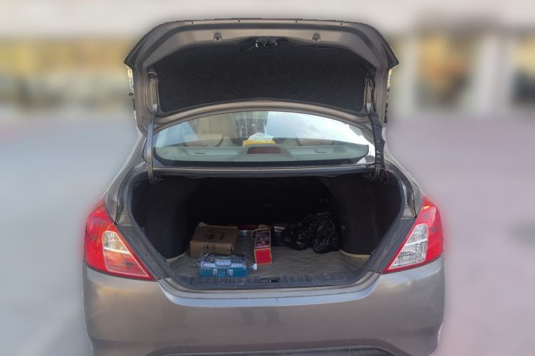 Used Nissan Sunny 2015 1.5XE Manual Comfort Edition Trunk