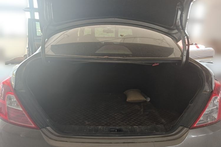 Used Nissan Sunny 2015 1.5XE CVT Master Edition Trunk