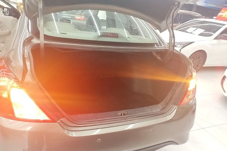 Used Nissan Sunny 2015 1.5XE CVT Comfort Edition Trunk