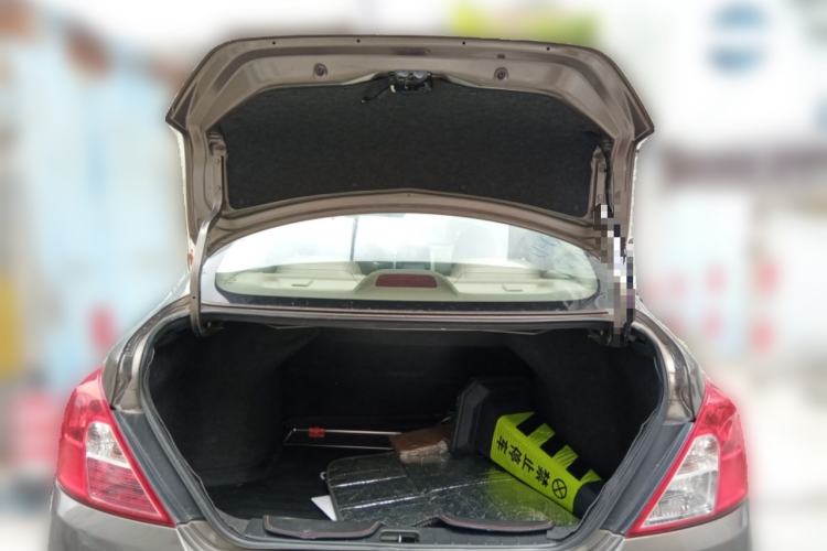 Used Nissan Sunny 2015 1.5XE CVT Master Edition Trunk