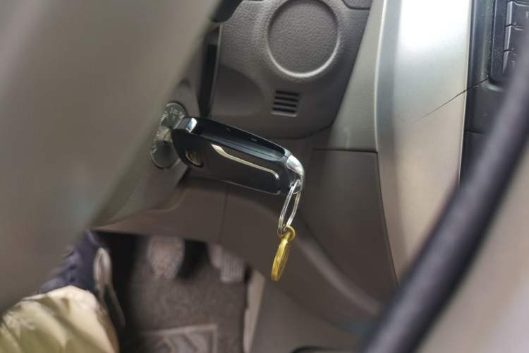 Used Nissan Sunny 2015 1.5XE Manual Comfort Edition Vehicle Key