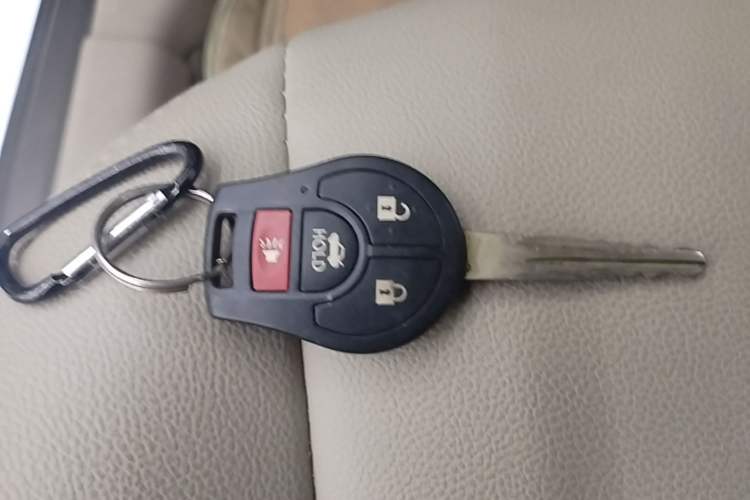 Used Nissan Sunny 2015 1.5XE CVT Comfort Edition Vehicle Key