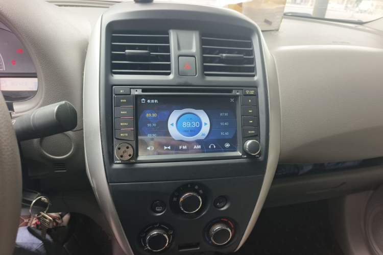 Used Nissan Sunny 2015 1.5XE CVT Comfort Edition Audio And AC Panel