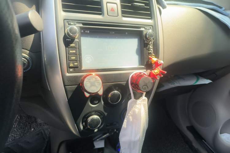 Used Nissan Sunny 2015 1.5XE Manual Master Edition Audio And AC Panel