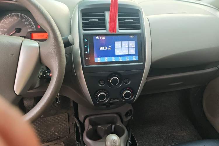Used Nissan Sunny 2015 1.5XE Manual Comfort Edition Audio And AC Panel