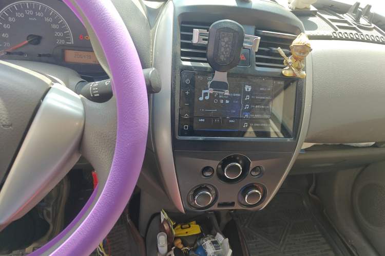 Used Nissan Sunny 2015 1.5XE Manual Comfort Edition Audio And AC Panel