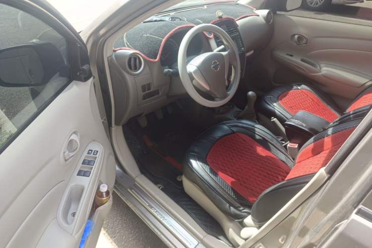 Used Nissan Sunny 2015 1.5XE Manual Comfort Edition Driver Seat
