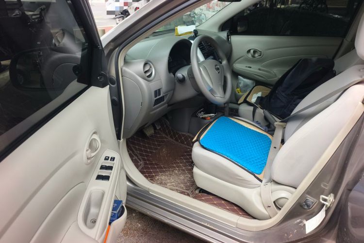 Used Nissan Sunny 2015 1.5XE CVT Comfort Edition Driver Seat