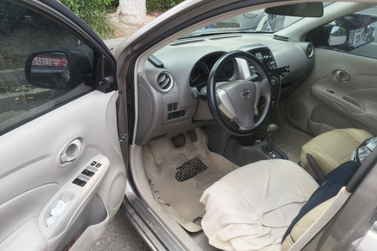 Used Nissan Sunny 2015 1.5XE CVT Comfort Edition Driver Seat