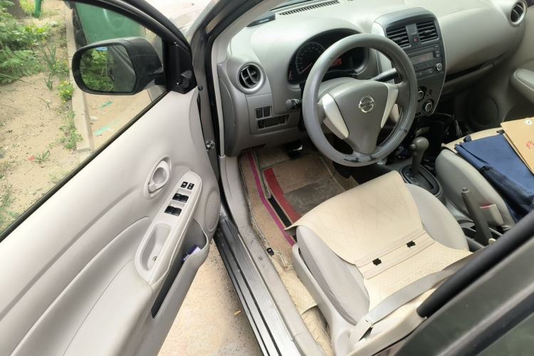 Used Nissan Sunny 2015 1.5XE CVT Comfort Edition Driver Seat