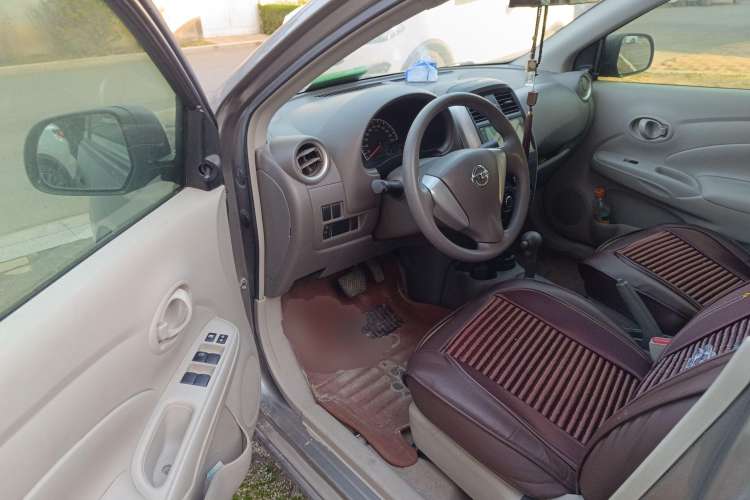 Used Nissan Sunny 2015 1.5XE CVT Comfort Edition Driver Seat