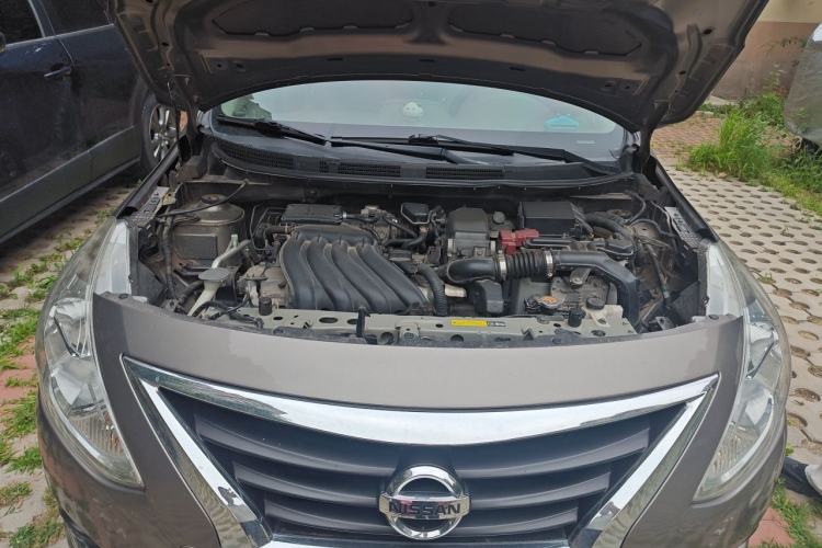 Used Nissan Sunny 2015 1.5XE CVT Master Edition Engine Bay