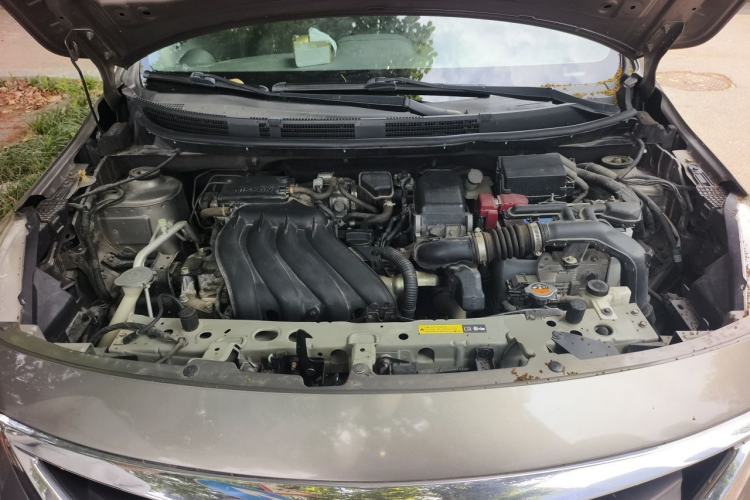 Used Nissan Sunny 2015 1.5XE CVT Comfort Edition Engine Bay