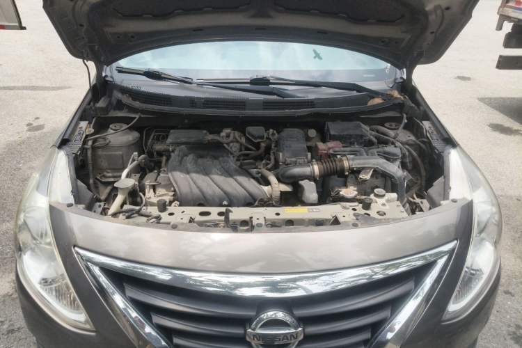 Used Nissan Sunny 2015 1.5XE CVT Comfort Edition Engine Bay
