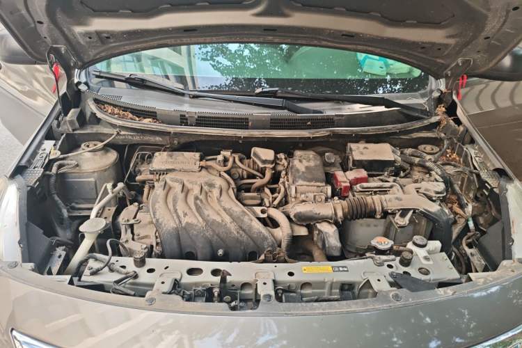 Used Nissan Sunny 2015 1.5XE Manual Comfort Edition Engine Bay