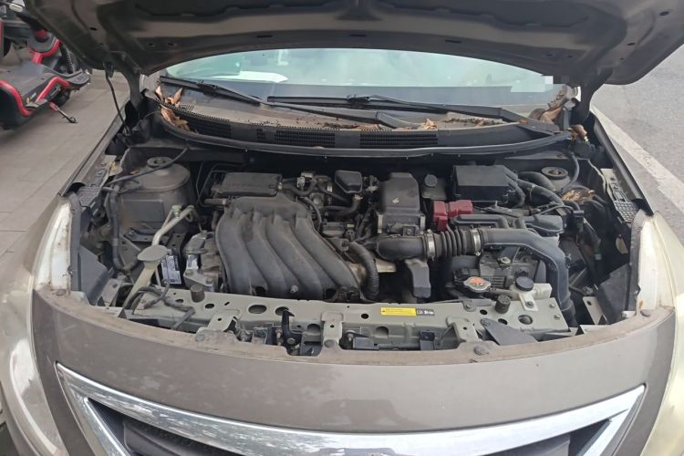 Used Nissan Sunny 2015 1.5XE CVT Comfort Edition Engine Bay