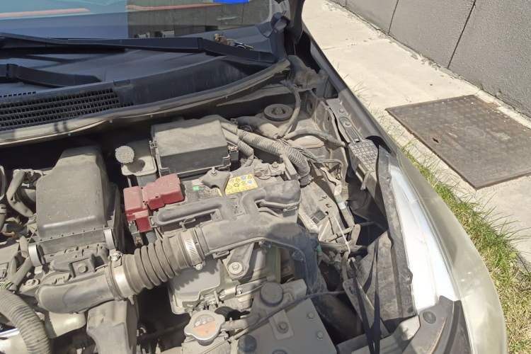 Used Nissan Sunny 2015 1.5XE Manual Comfort Edition Engine Bay Left