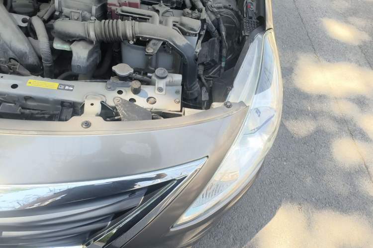 Used Nissan Sunny 2015 1.5XE Manual Master Edition Engine Bay Left