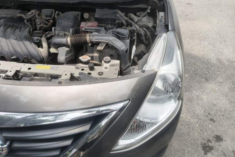 Used Nissan Sunny 2015 1.5XE CVT Comfort Edition Engine Bay Left