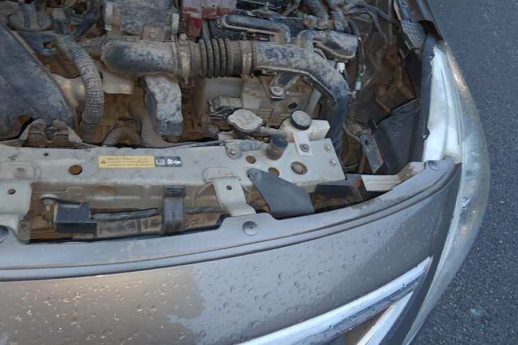 Used Nissan Sunny 2015 1.5XE CVT Comfort Edition Engine Bay Left