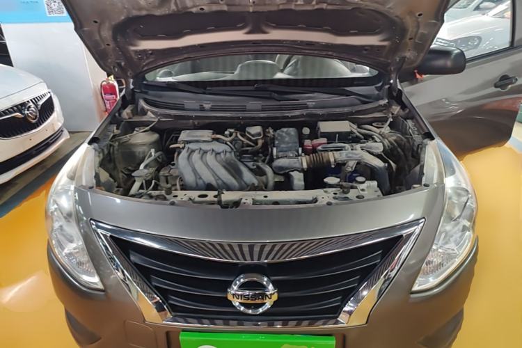 Used Nissan Sunny 2015 1.5XE Manual Comfort Edition Engine Bay