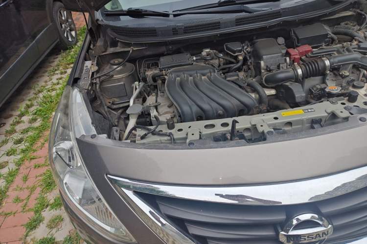 Used Nissan Sunny 2015 1.5XE CVT Master Edition Engine Bay Right
