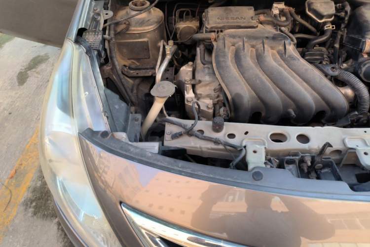 Used Nissan Sunny 2015 1.5XE CVT Elite Edition Engine Bay Right